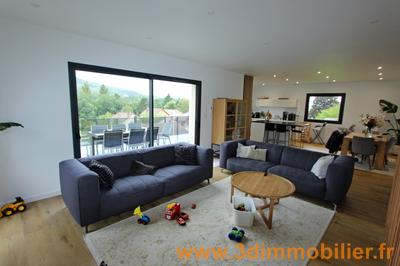 Maison - 189 m² - 7 pièces