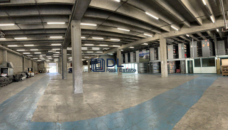 Entrepôt - 2 454 m²