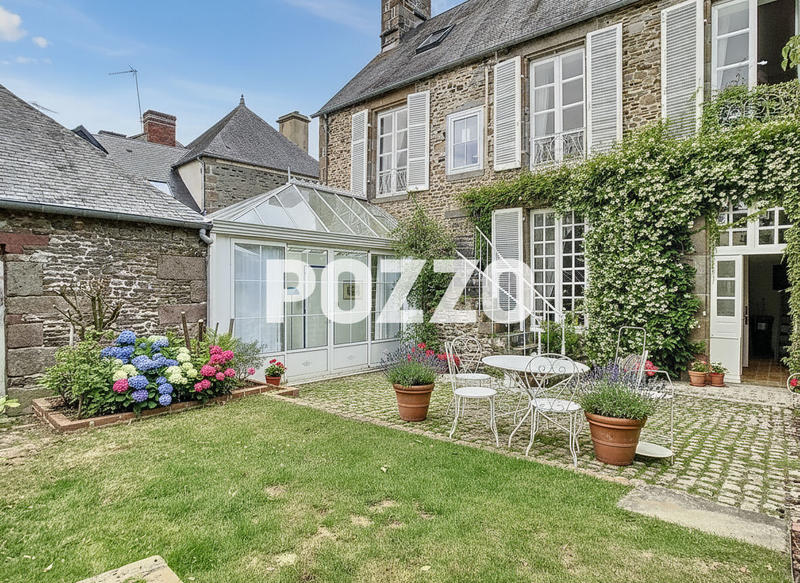 Maison - 166 m² - 6 pièces