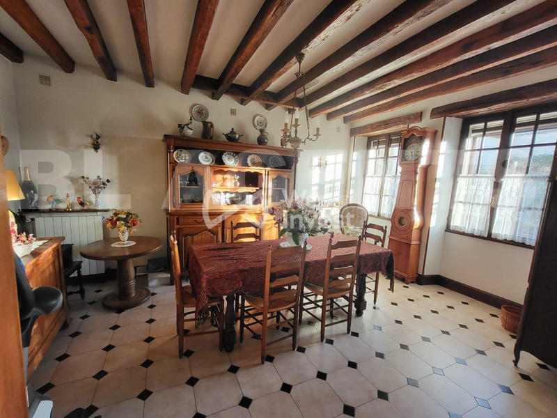 Maison - 152 m² - 6 pièces