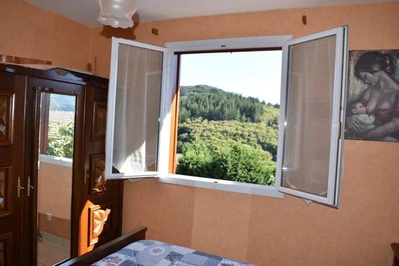 Maison - 270 m² - 12 pièces