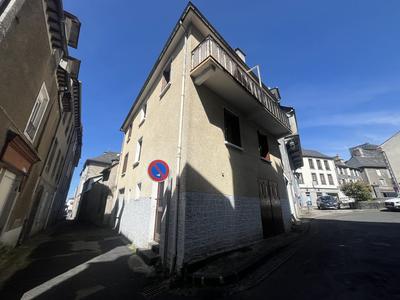 Maison - 93 m² - 5 pièces