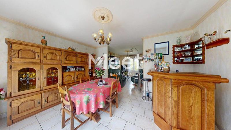 Pavillon - 130 m² - 7 pièces