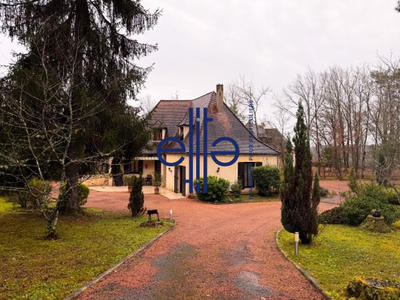 Maison - 155 m² - 7 pièces