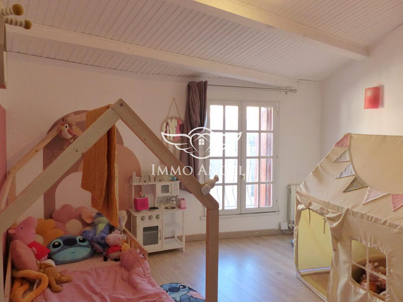 Maison traditionnelle - 96 m² - 4 pièces