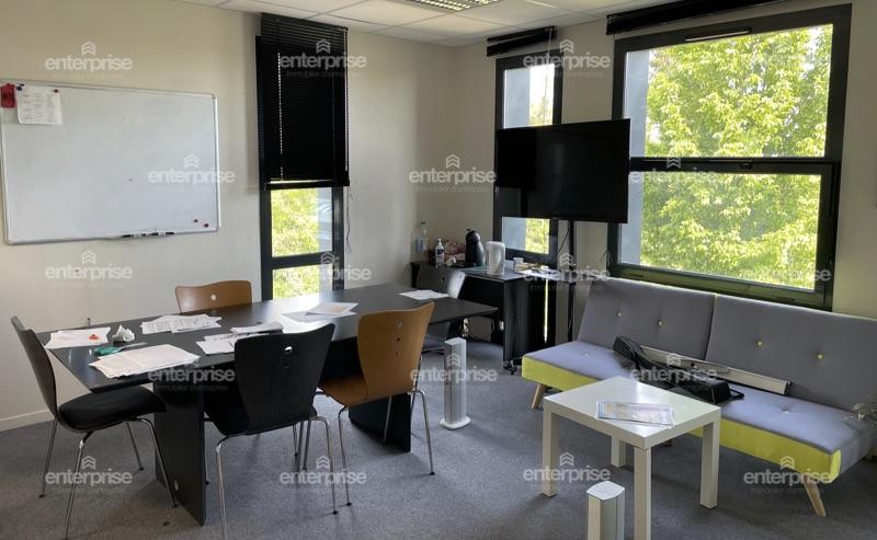 Bureau - 440 m²