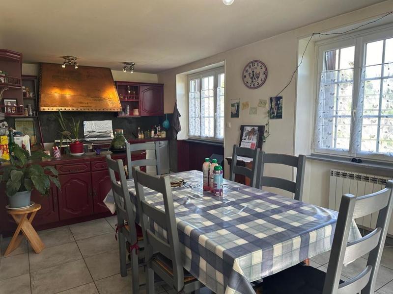 Maison - 140 m² - 5 pièces