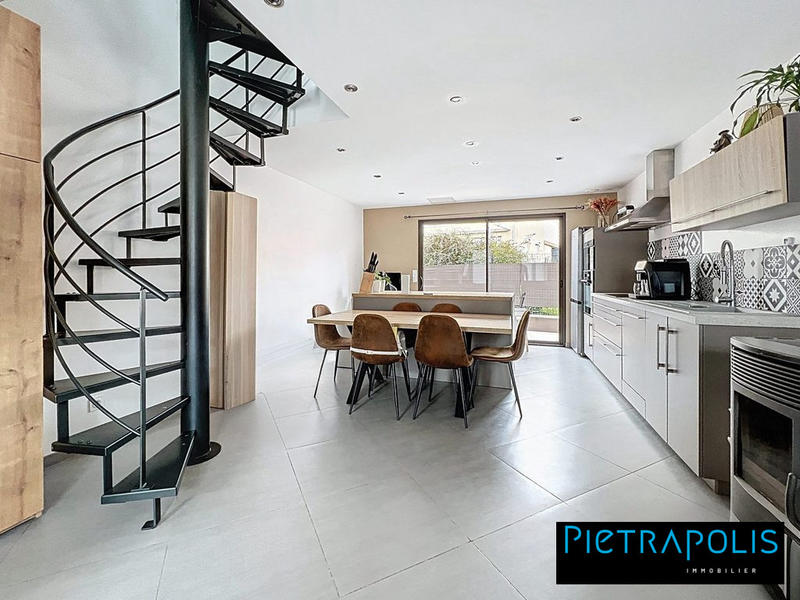 Maison - 70 m² - 3 pièces