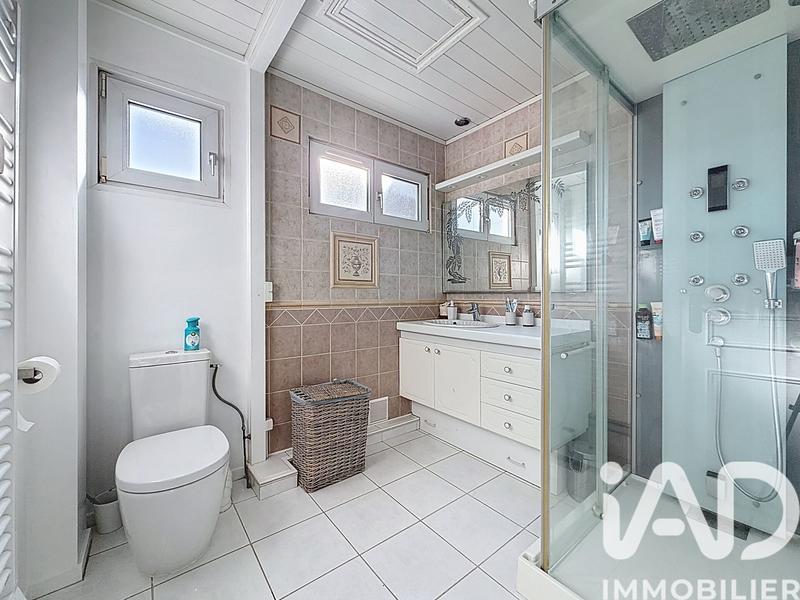 Maison - 100 m² - 6 pièces