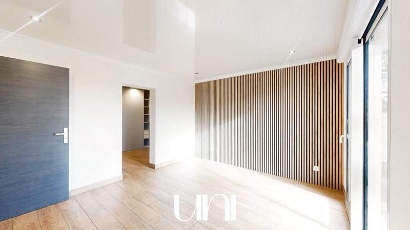 Maison - 180 m² - 6 pièces