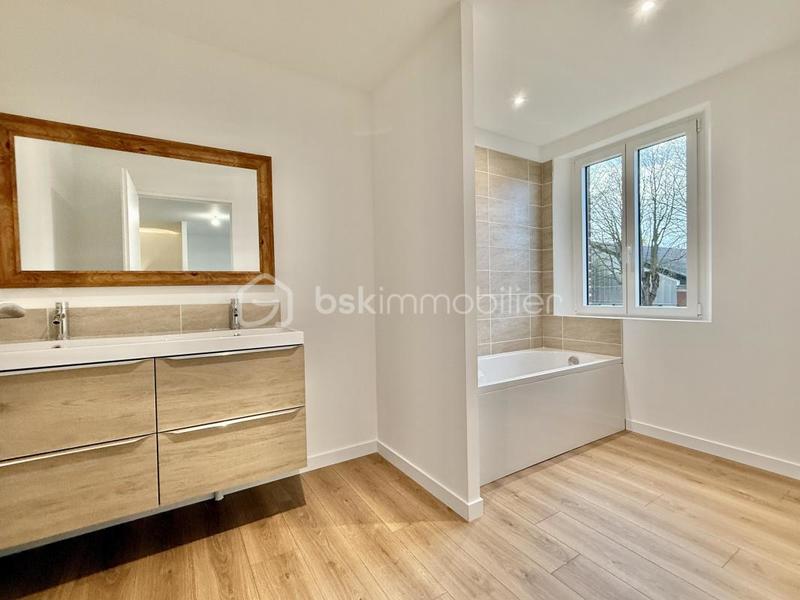 Maison - 165 m² - 6 pièces