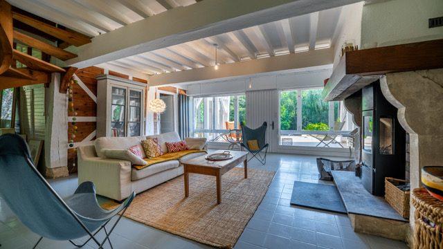 Maison - 575 m² - 16 pièces