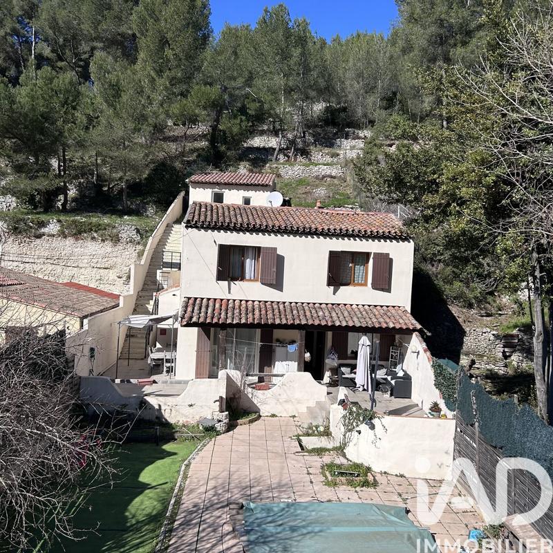 Maison - 136 m² - 6 pièces