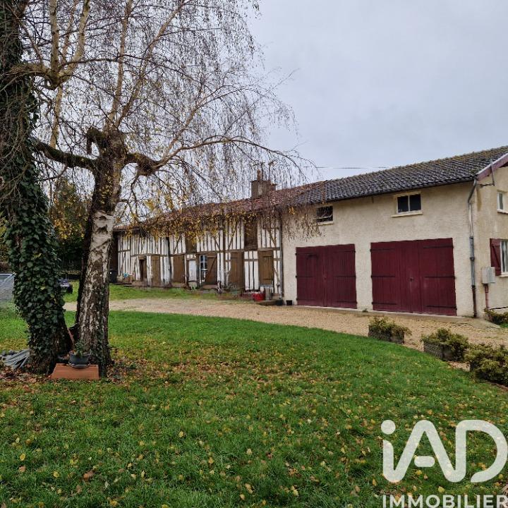Maison de village - 275 m² - 12 pièces