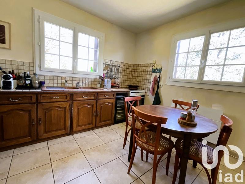 Maison - 220 m² - 5 pièces