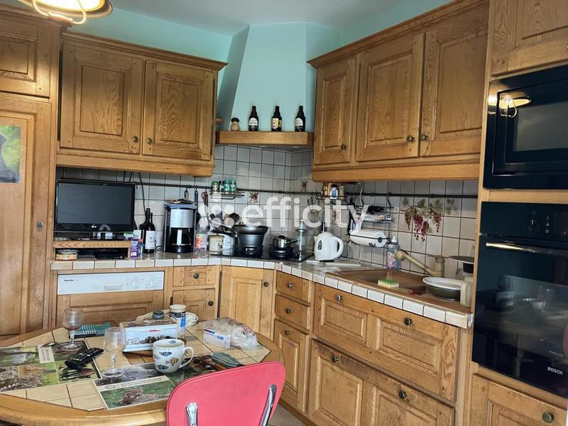 Maison - 146 m² - 7 pièces