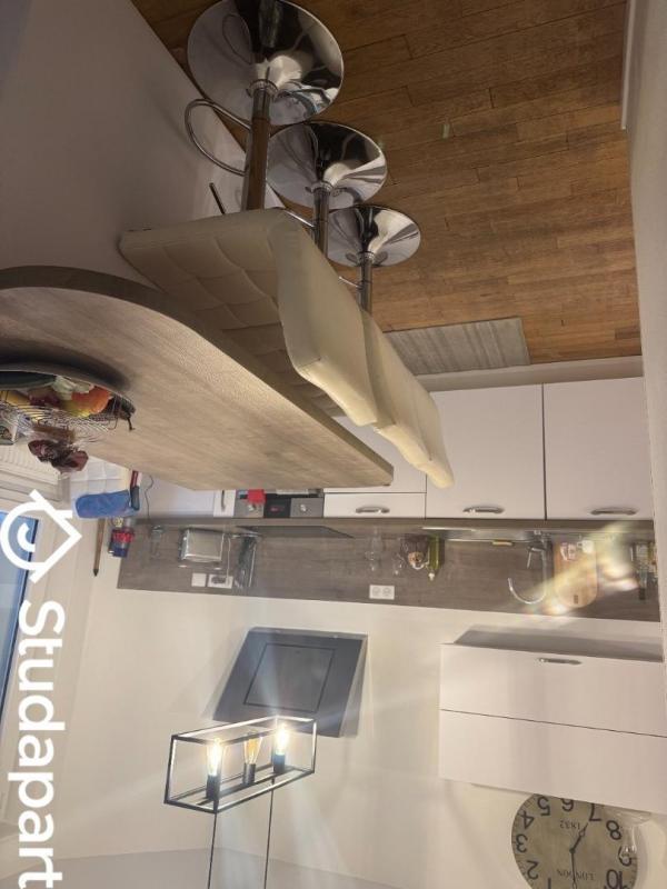 Chambre - 20 m² - 1 pièce