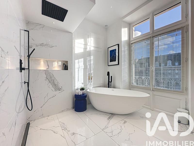 Appartement - 153 m² - 4 pièces