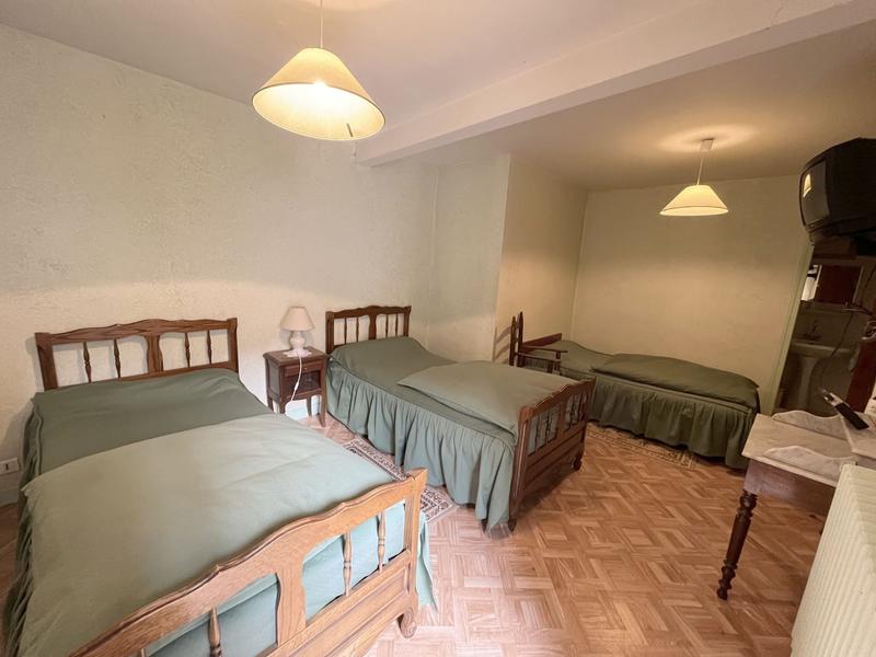 Maison - 300 m² - 17 pièces