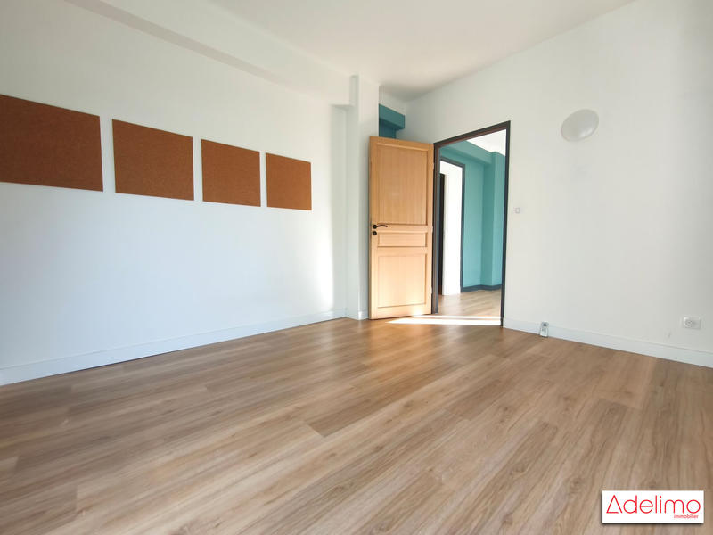 Appartement - 116 m² - 6 pièces