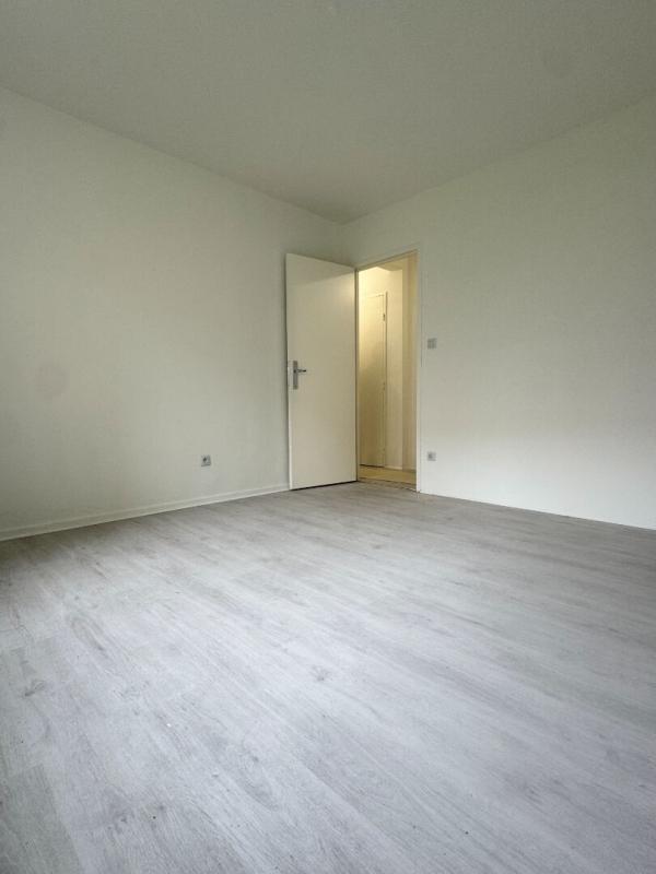Appartement - 120 m² - 6 pièces