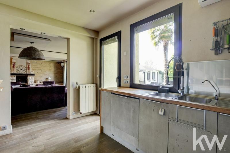 Maison - 288 m² - 12 pièces