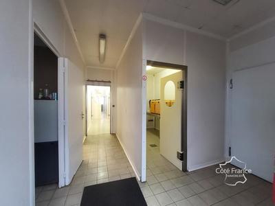 Local d'activité / Entrepôt - 208 m²