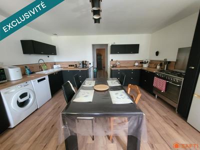 Maison - 161 m² - 5 pièces