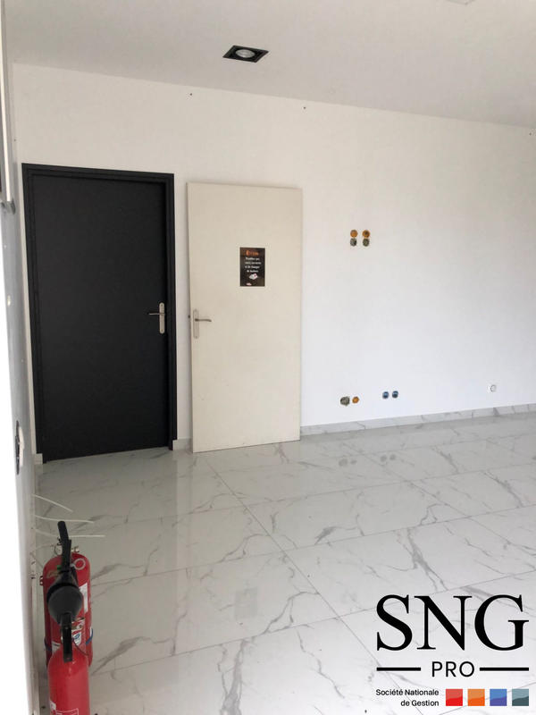 Local commercial - 795 m²