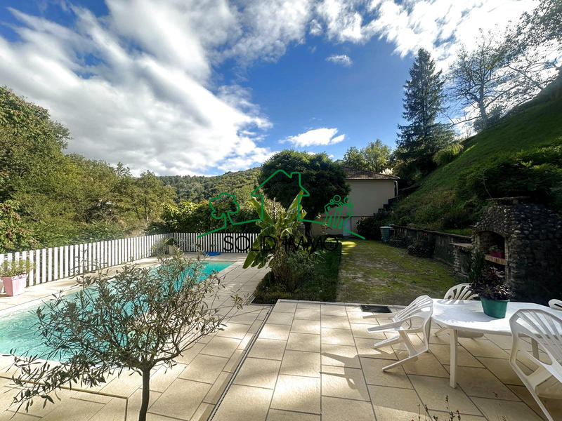 Maison - 134 m² - 6 pièces