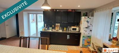 Maison - 240 m² - 9 pièces