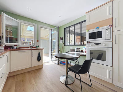 Maison - 123 m² - 7 pièces