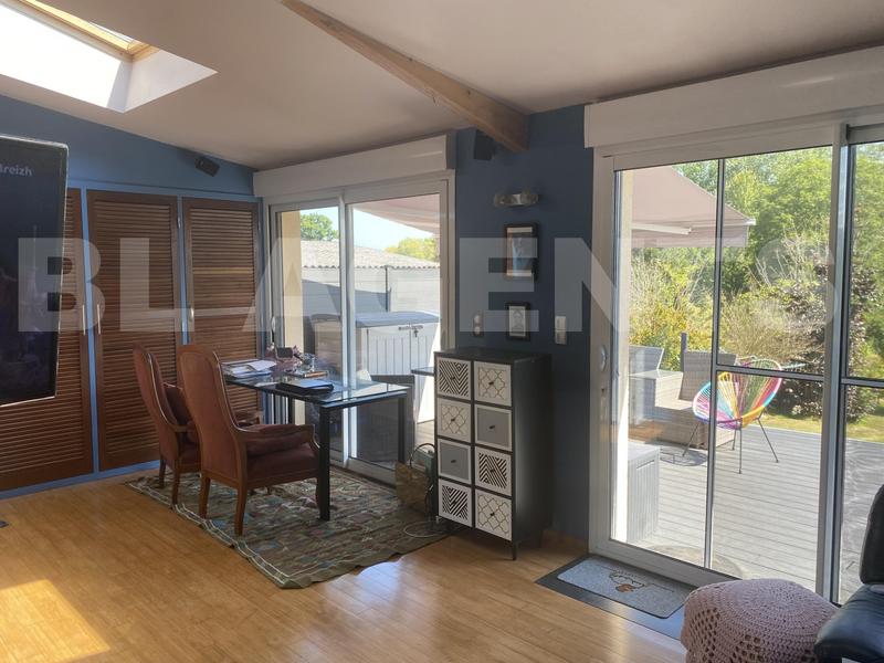 Maison - 92 m² - 5 pièces