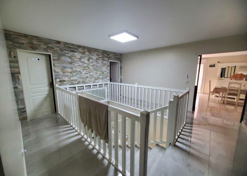 Maison - 494 m² - 20 pièces