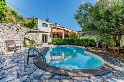 Maison - 276 m² - 5 pièces