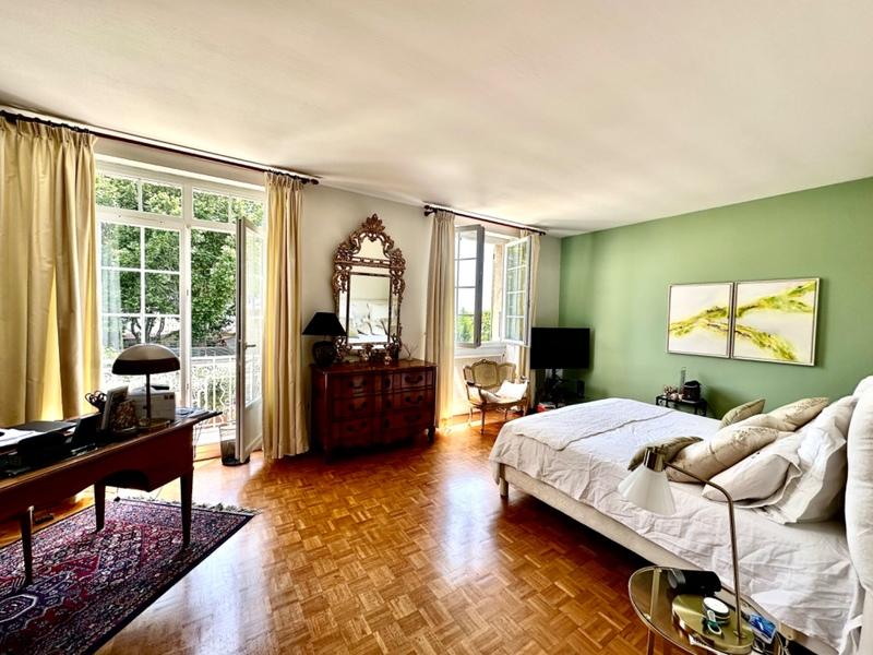 Maison - 196 m² - 5 pièces