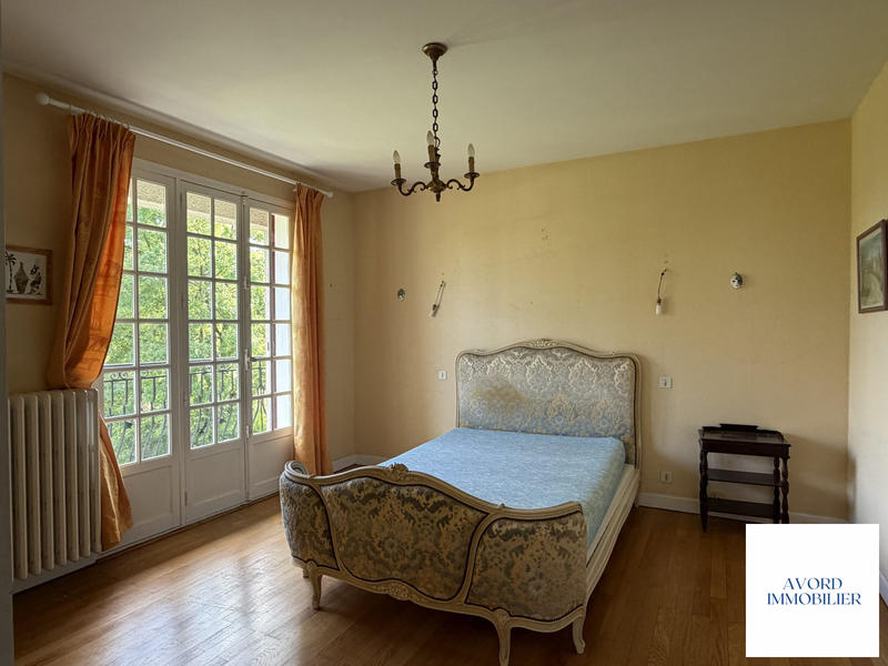 Maison ancienne - 261 m² - 10 pièces