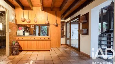 Maison - 97 m² - 6 pièces