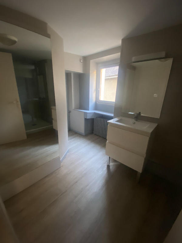 Appartement - 77 m² - 3 pièces