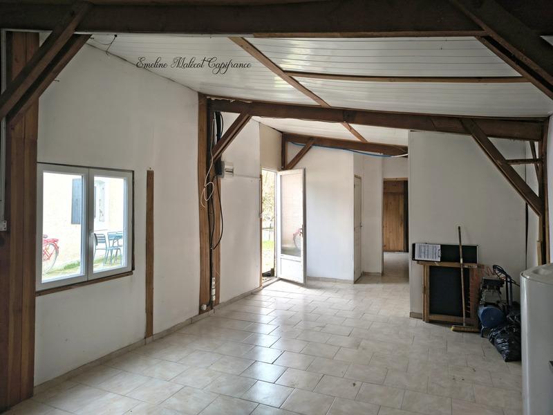 Maison - 185 m² - 8 pièces