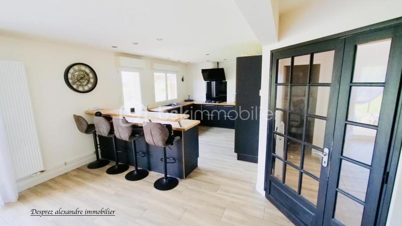 Maison - 158 m² - 5 pièces