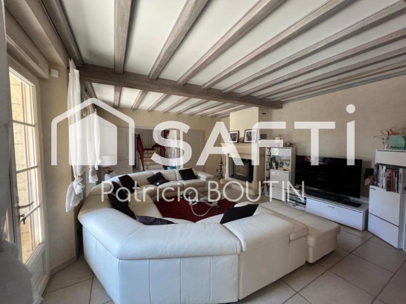 Maison - 470 m² - 12 pièces