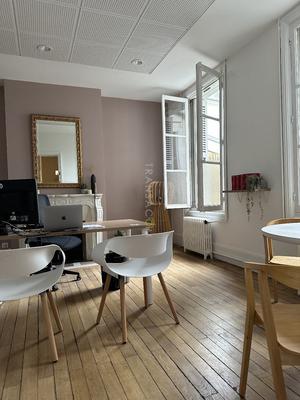 Bureau - 90 m² - 5 pièces