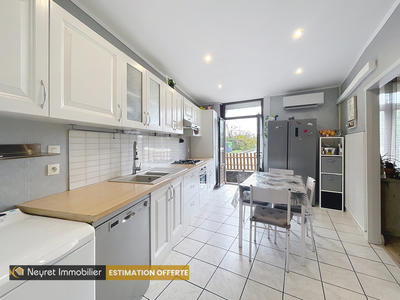 Appartement - 76 m² - 3 pièces