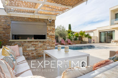 Maison - 230 m² - 9 pièces