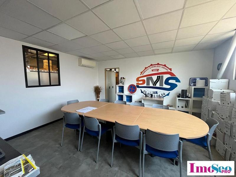 Local d'activité / Entrepôt - 1 000 m²