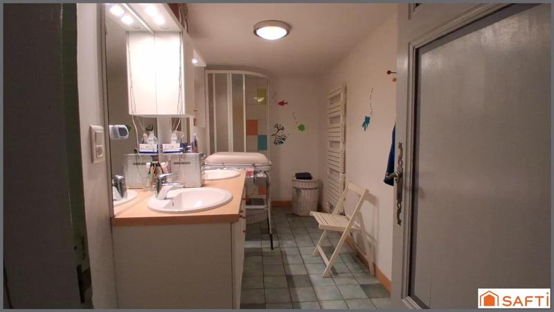 Maison - 343 m² - 9 pièces