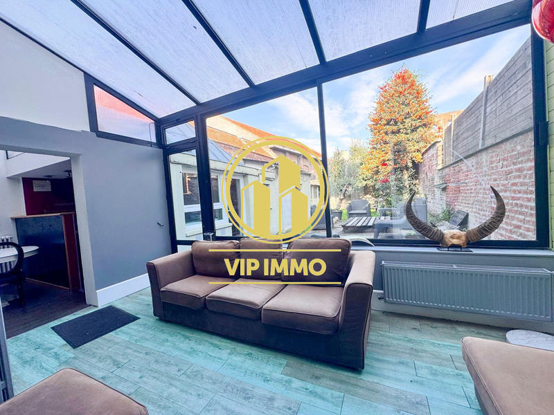 Maison - 180 m² - 6 pièces