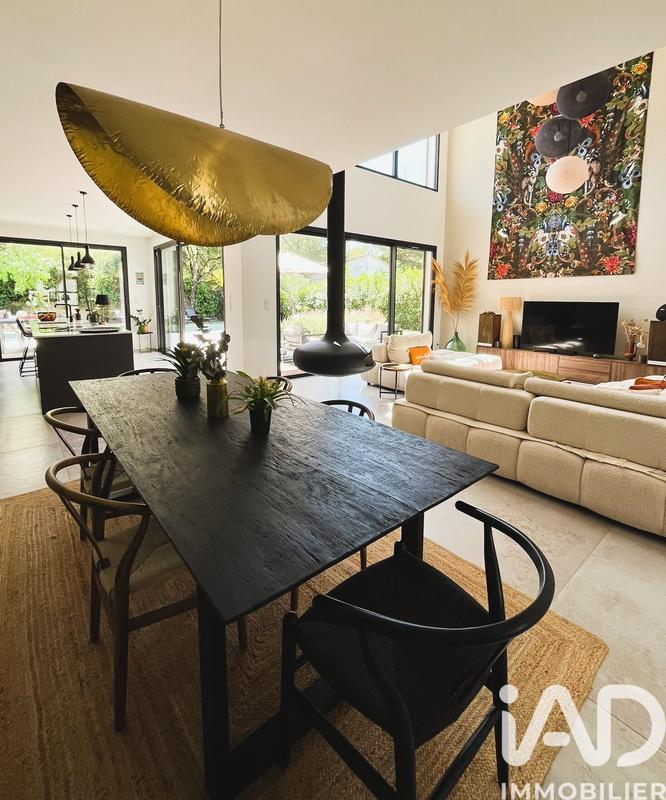 Maison de maîtres - 212 m² - 6 pièces