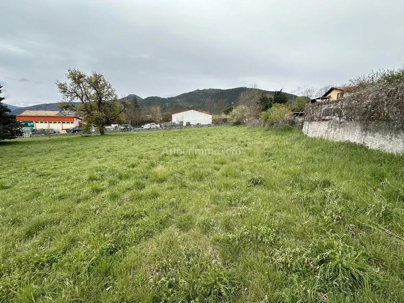Terrain - 885 m²